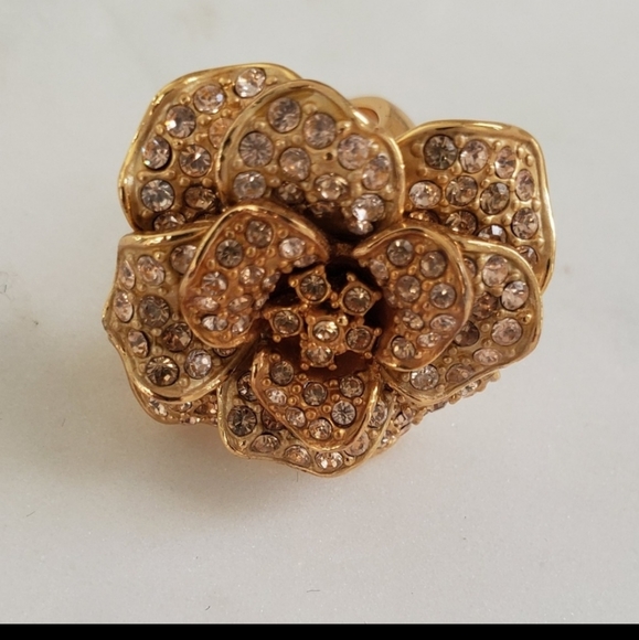 Vintage Joan Rivers Rare Signed Flower Crystal Ring